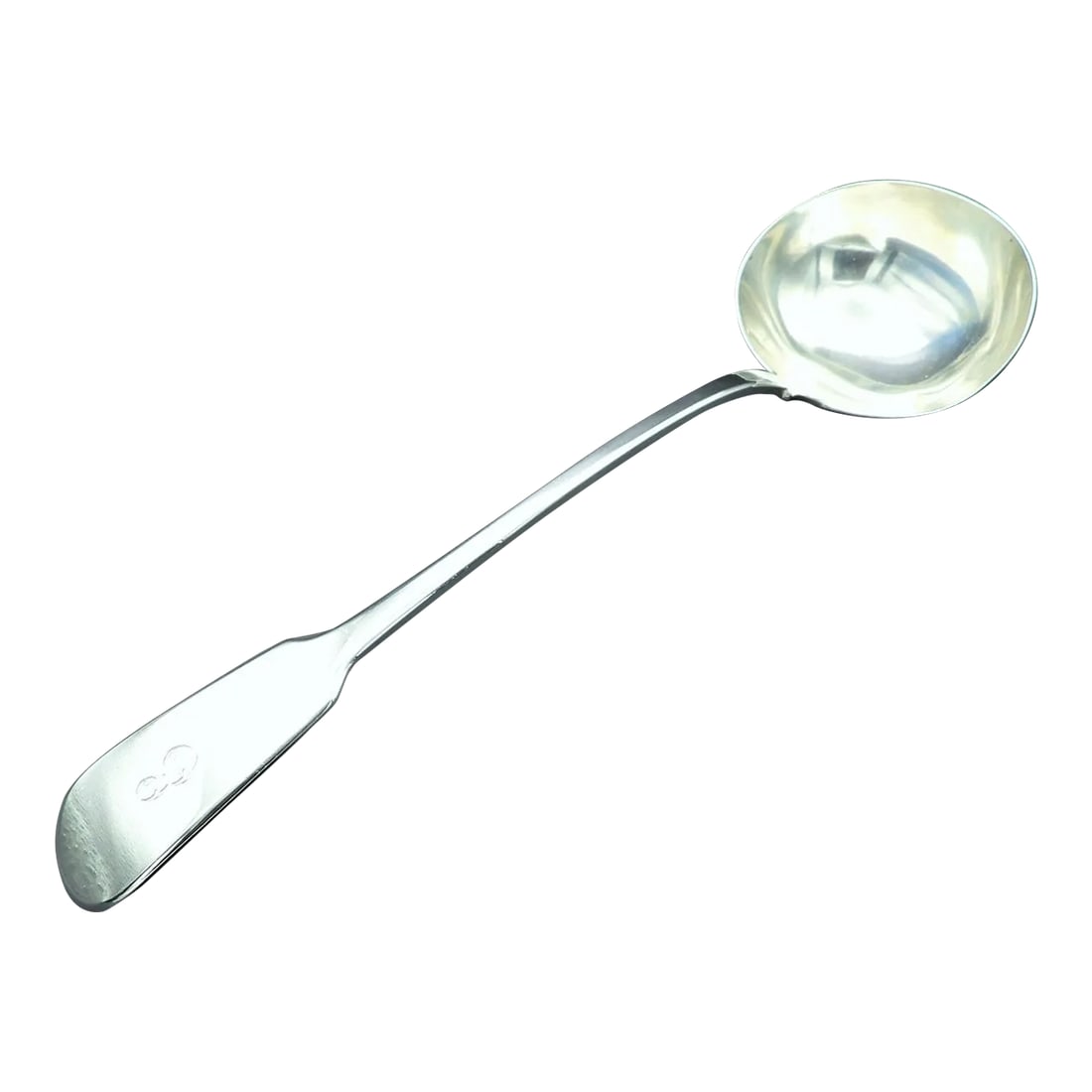 Antique Sterling Silver William Chawner II London Soup Wedding Punch Ladle, 1832: This marvelous antique soup or punch ladle is created in gorgeous sterling silver in the WCW3 pattern by London silversmith, William Chawner II. This very large sized oval shaped ladle has a curve tip