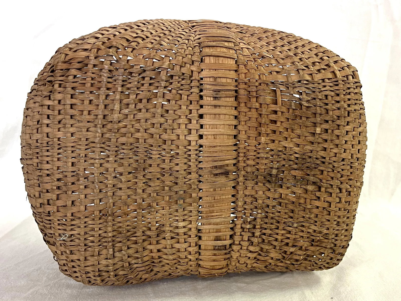 Antique Primitive Round Buttocks Woven Egg Basket With Bent Wood Handle - 6