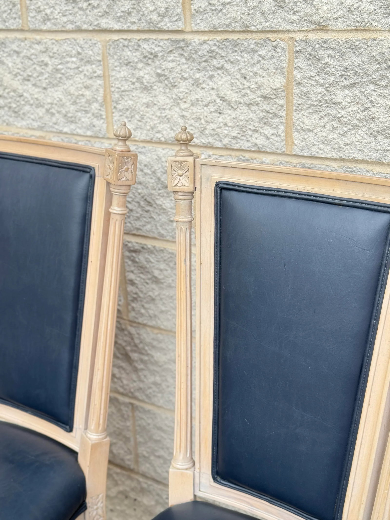 1940s Louis XIV Style Dining Chairs With Carved Wood Frames and Leather Upholstery - Set of 6 - 6