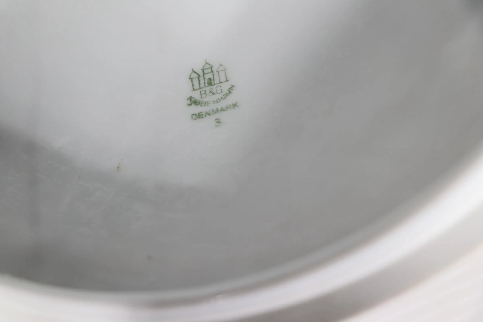 2 Bing & Grondahl Covered Serving Pieces in the Blue and White Butterfly Pattern - 11