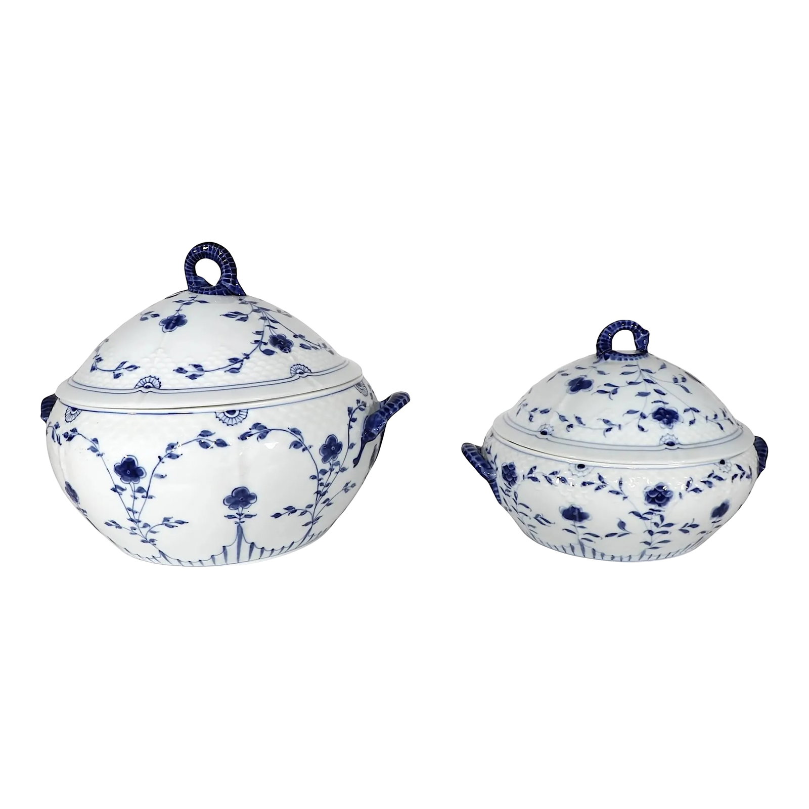 2 Bing & Grondahl Covered Serving Pieces in the Blue and White Butterfly Pattern: Two covered serving dishes, made in Denmark by Bing and Grondahl as part of the sought after Butterfly series. The charming blue and white floral design is highlighted with finely detailed blue