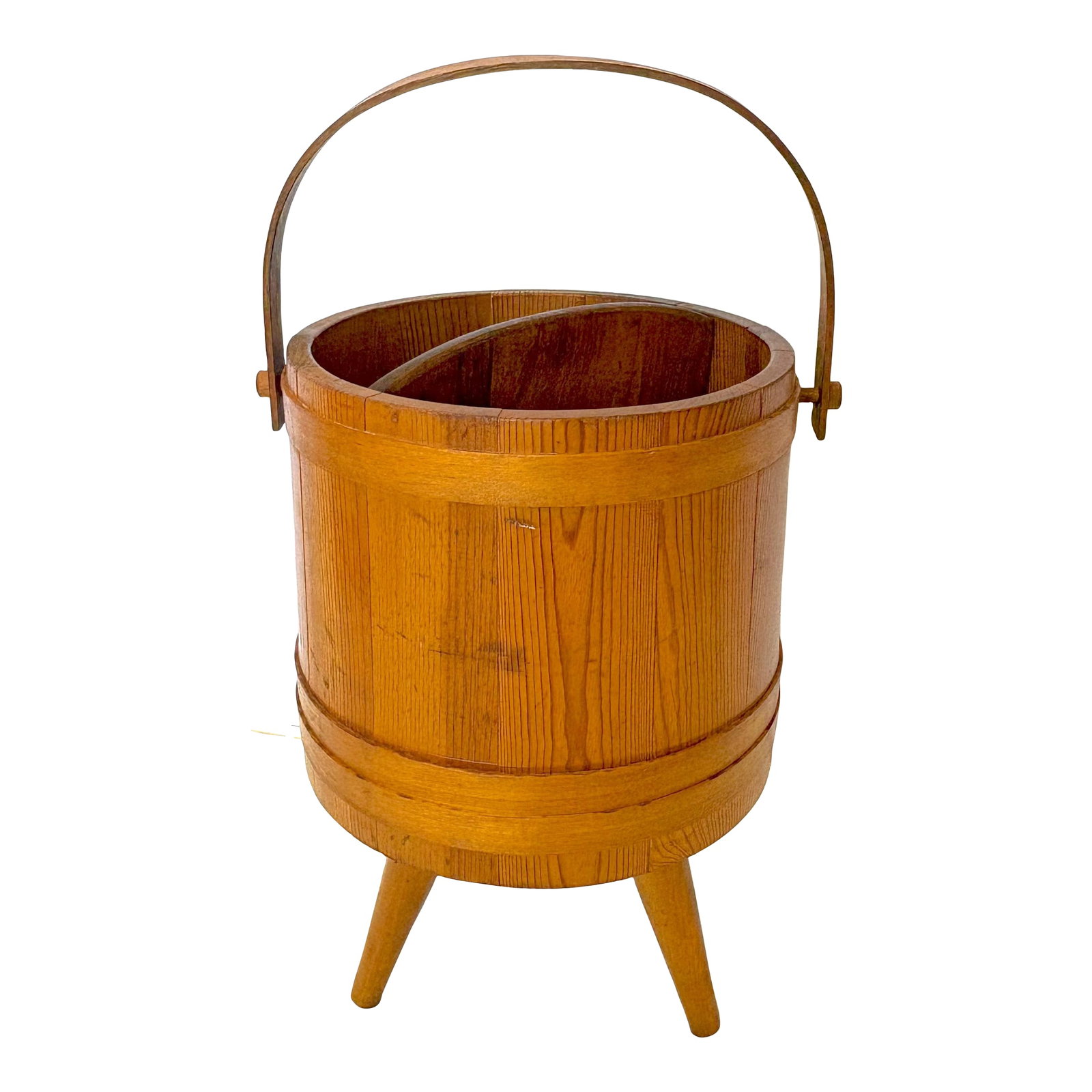Mid Century Primitive Natural Oak Wooden Firkin Bucket With Handle: Cool primitive firkin bucket from about the mid 20th century. The piece is made of natural oak wood with wonderful curved wood craftmanship and sits on three turned wood legs. The firkin buckets were