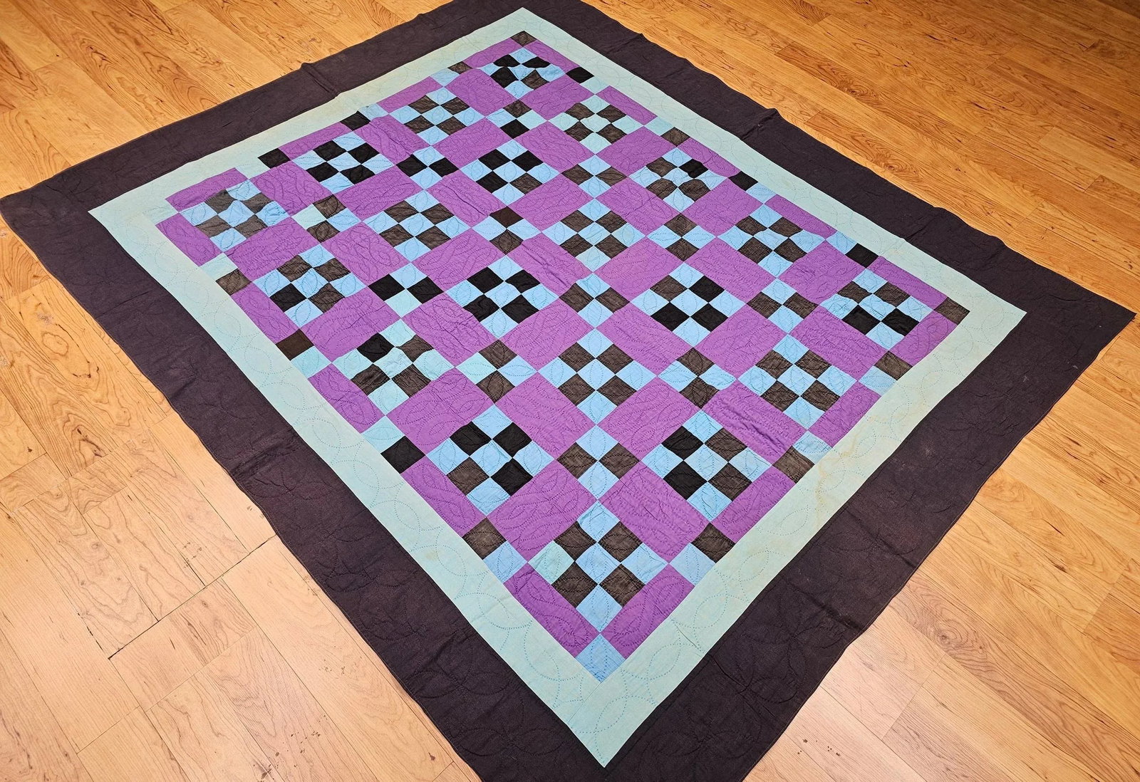 Mid 20th Century American Amish Quilt - 7