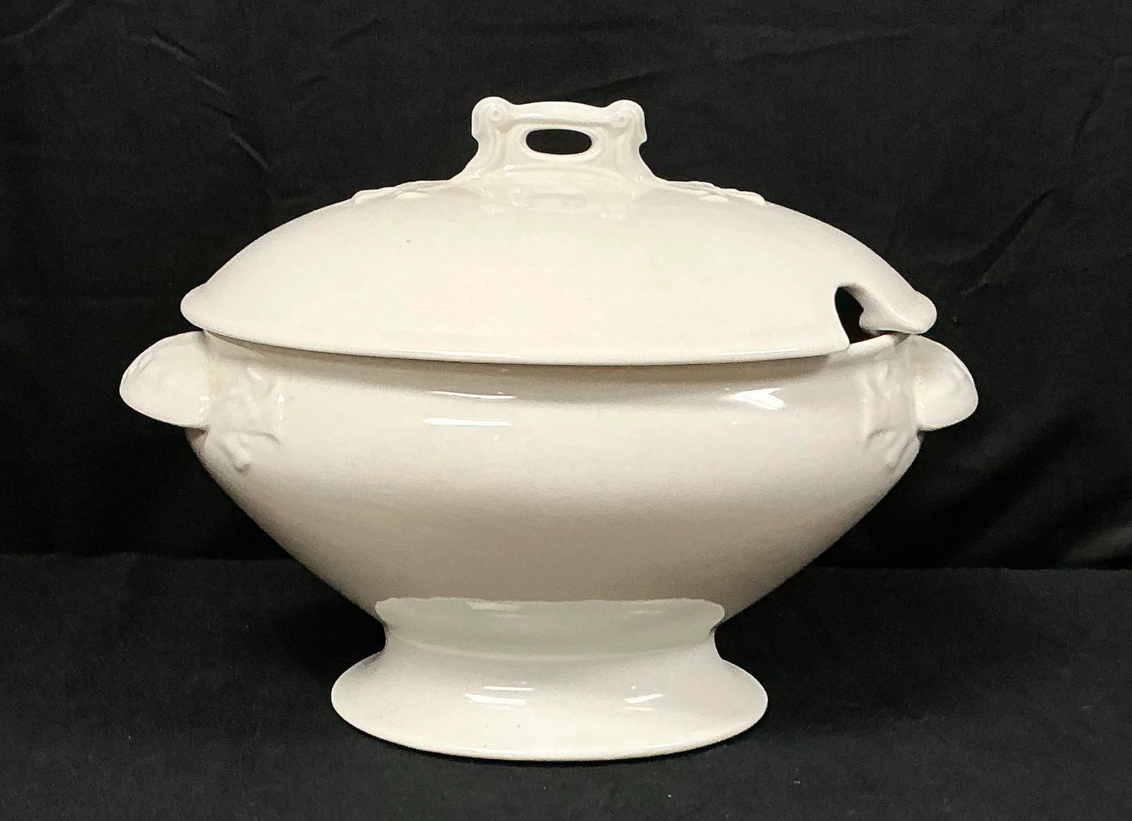 White Ironstone Soup Tureen With Lid - 2