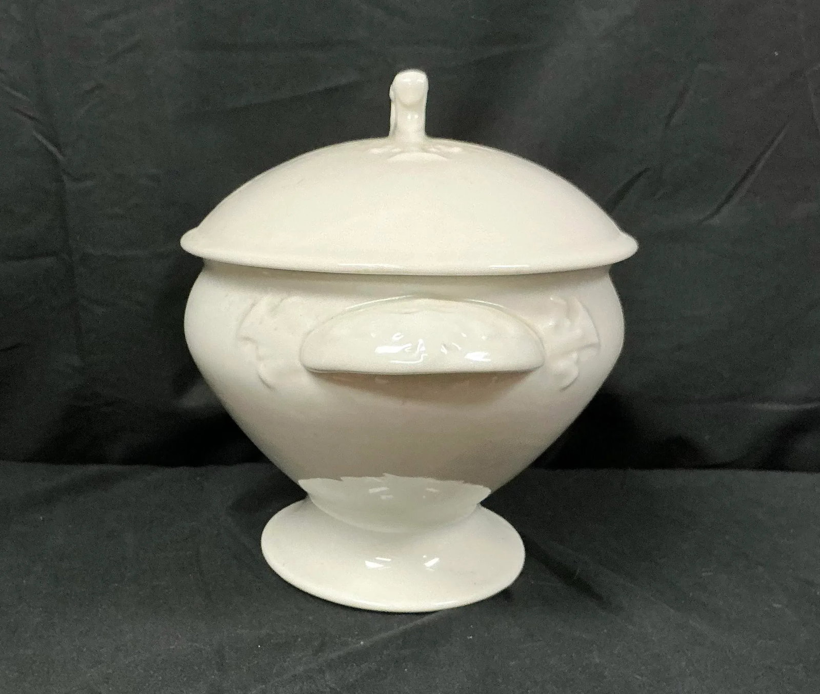 White Ironstone Soup Tureen With Lid - 3
