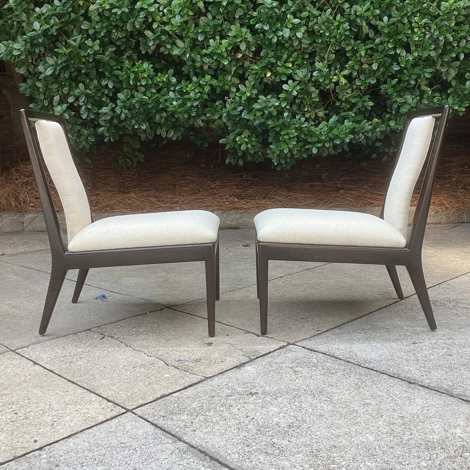 1950s Chic Tommi Parzinger Style Low Slung Slipper Chairs in New Boucle Upholstery - Set of 2 - 3