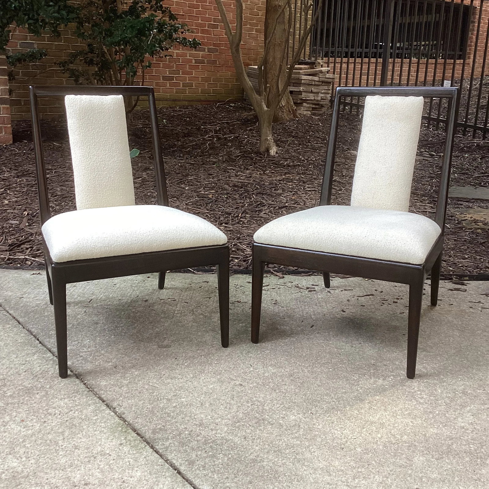 1950s Chic Tommi Parzinger Style Low Slung Slipper Chairs in New Boucle Upholstery - Set of 2 - 7