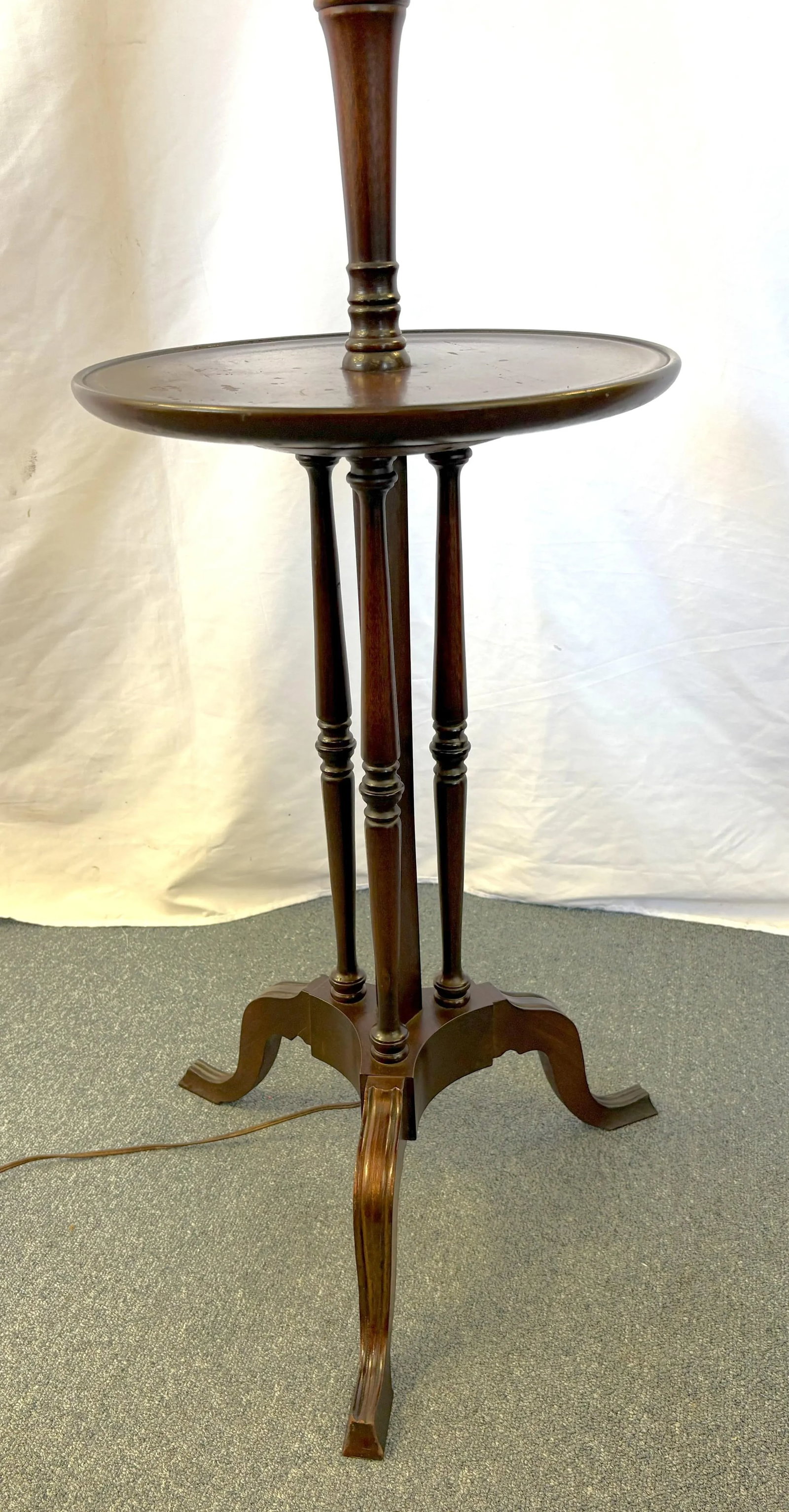 Vintage Wood Lamp Table With Matching Wood Finial - 9