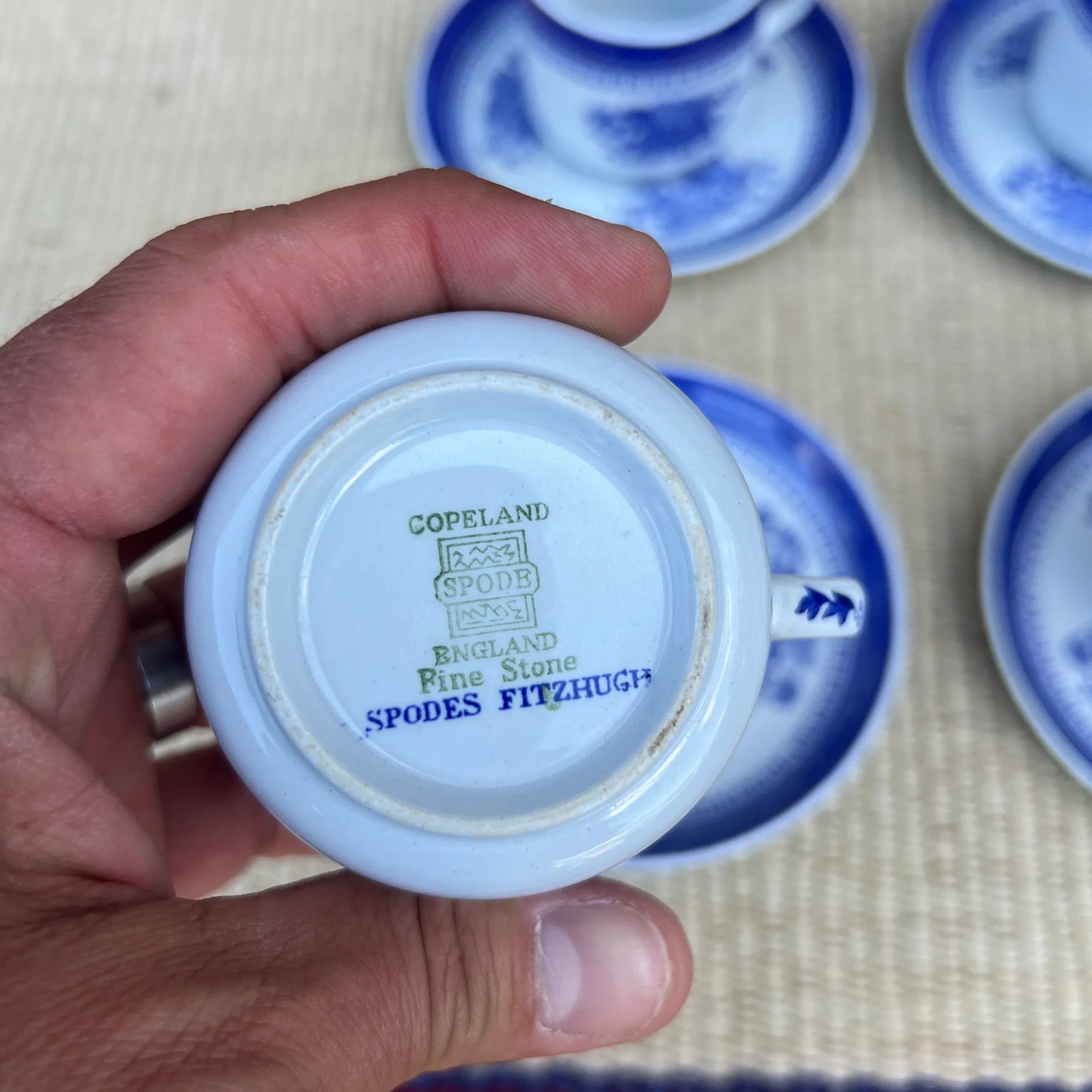 A Set of 4 Copeland Spode Fitzhugh Blue Demitasse Cups and Saucers, Circa 1960's - 10