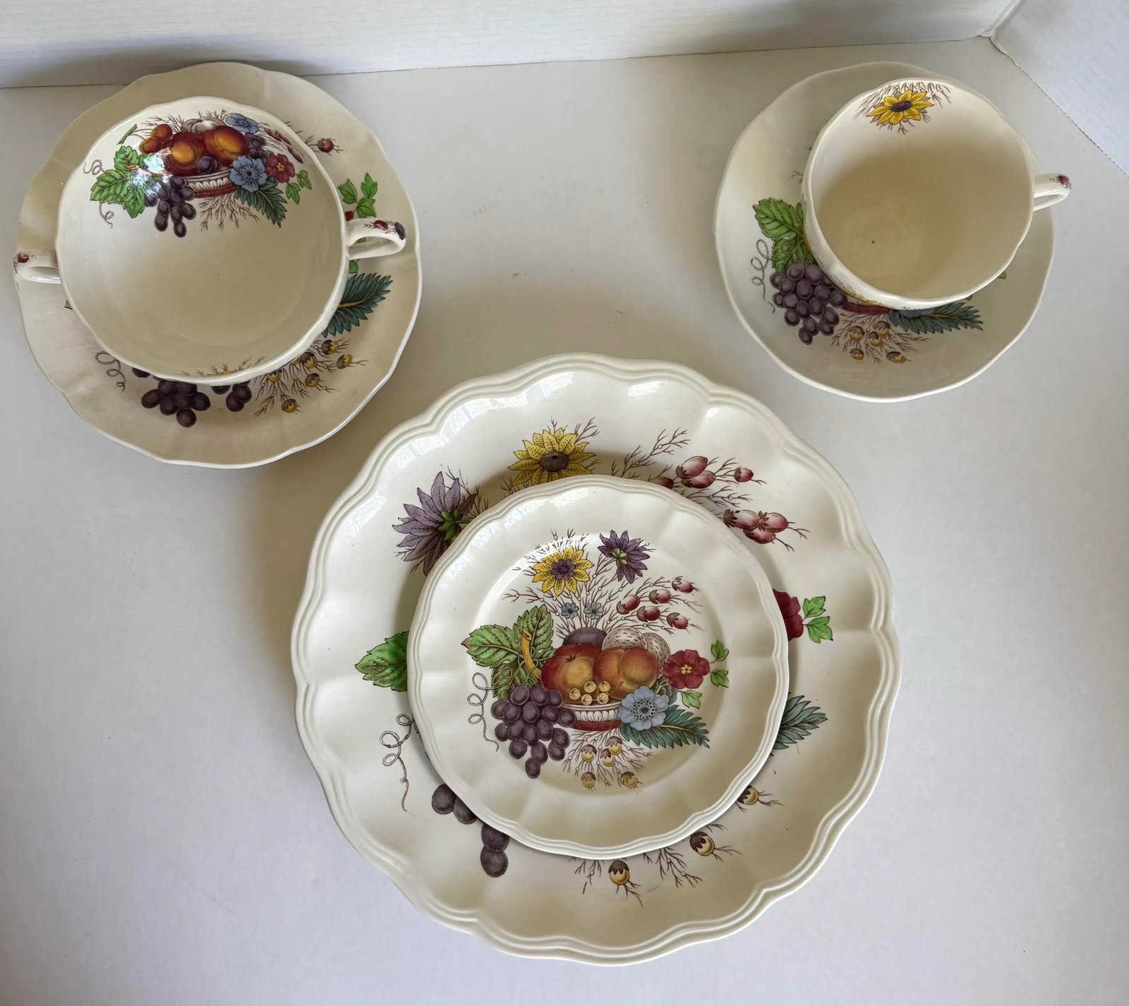 English Spode "Reynolds" Flowers and Fruit Dinnerware Set - 57 Pieces - 10