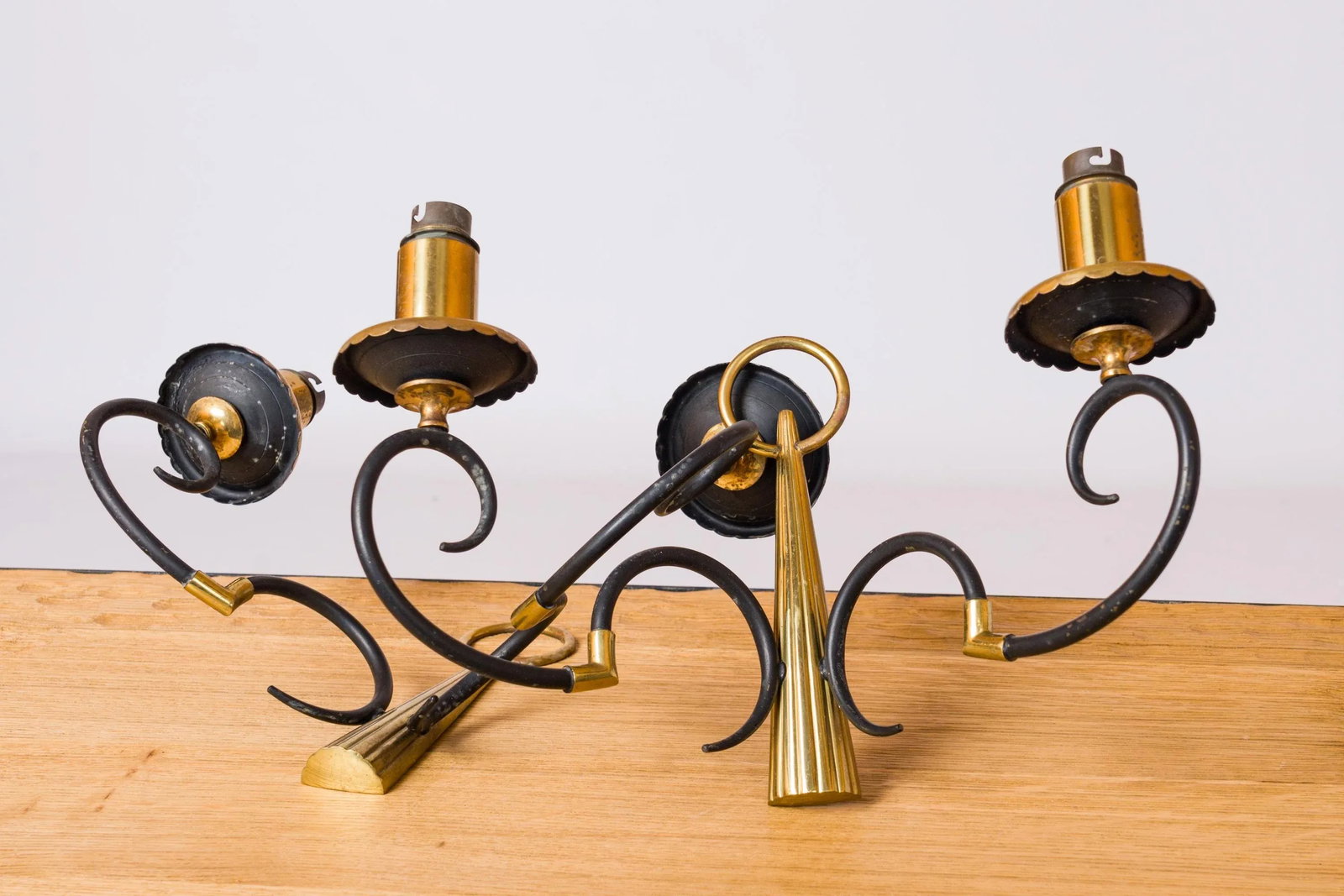 Pair of Neoclassical Style Black & Gilt Metal Sconces by Arlus, French 1960s - 4