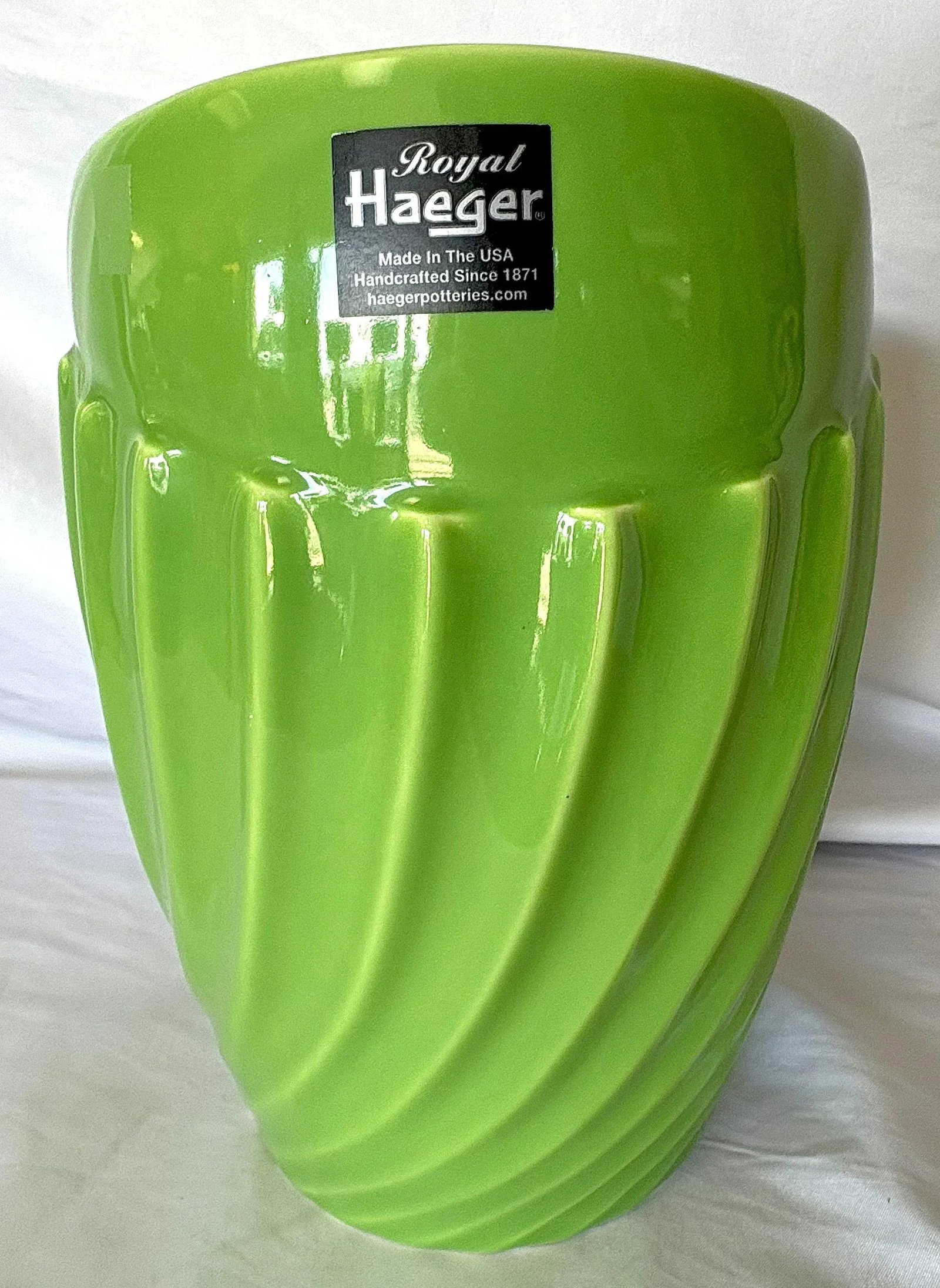 Royal Haeger Chartreuse Green Large Vase/ Ice Bucket C2004 - 9