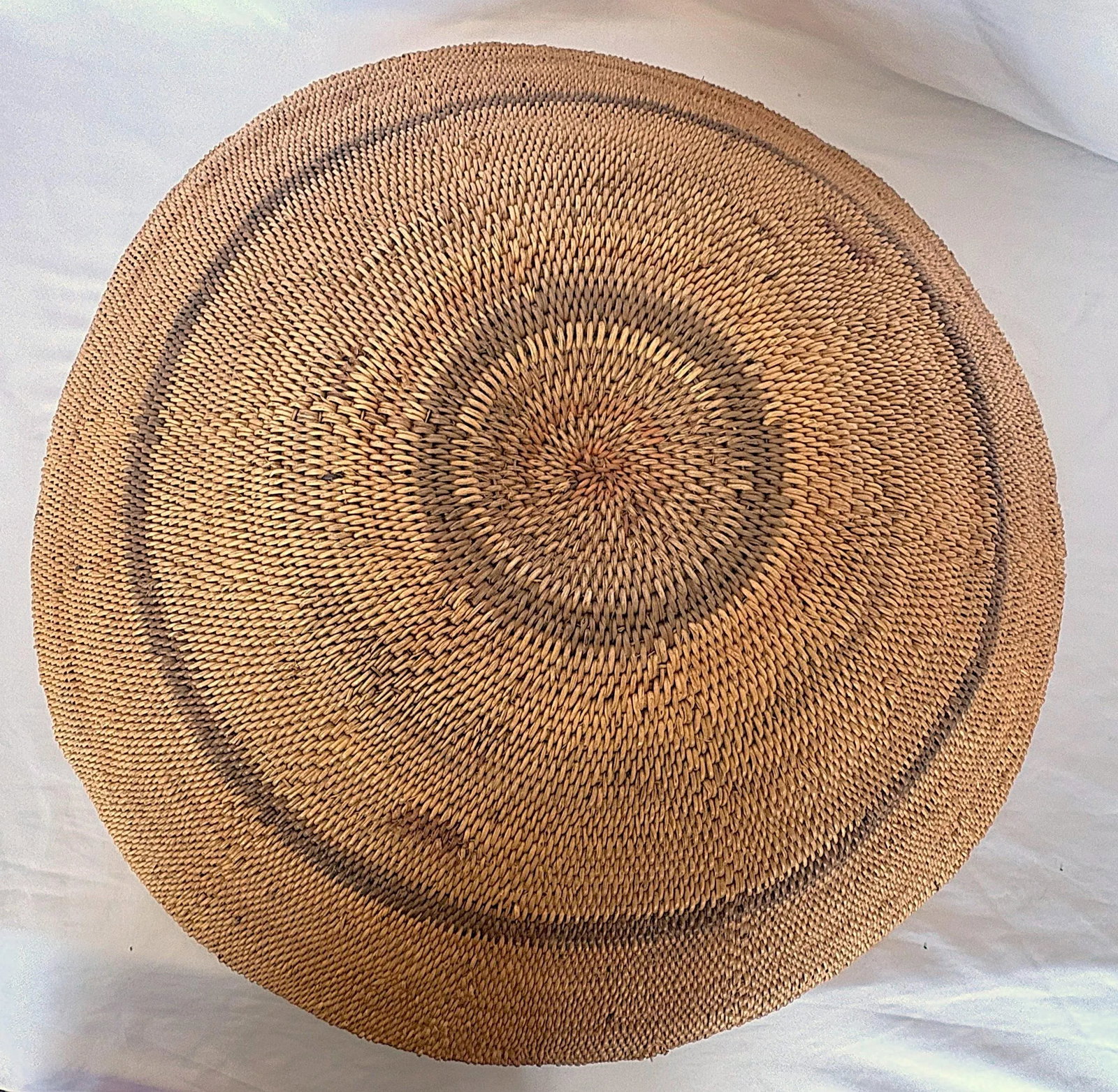 Vintage Native American Natural Fiber Woven Bowl/Basket From the Mid 20th Century - 11