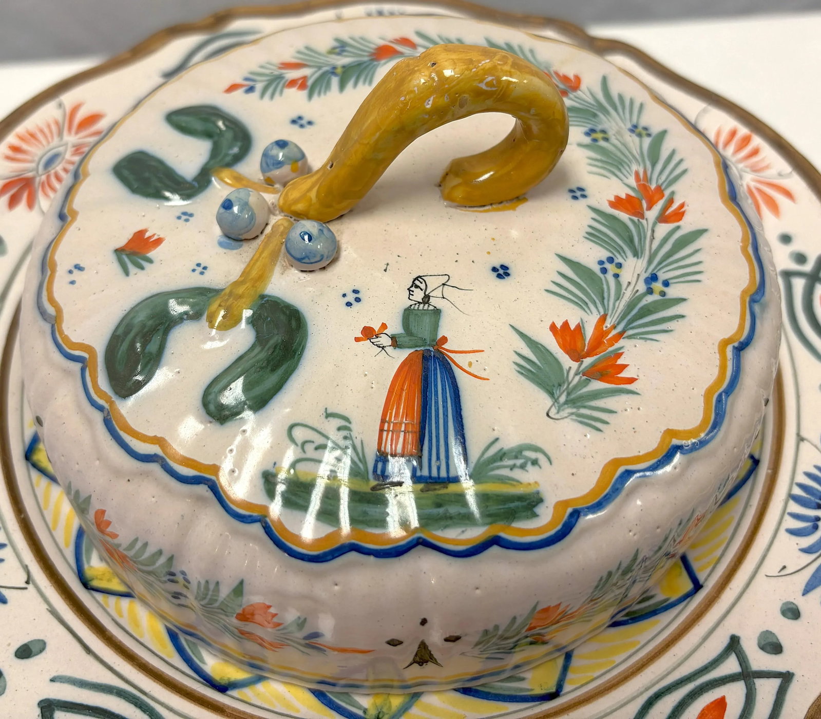 1940's French Provincial Henriot Quimper Pottery Lidded Pedestal Butter/ Cheese Dish - 5