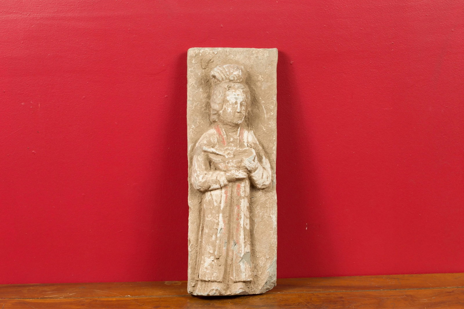 Chinese Han Dynasty Period Wall Plaque Depicting a Woman Carrying a Dish - 2