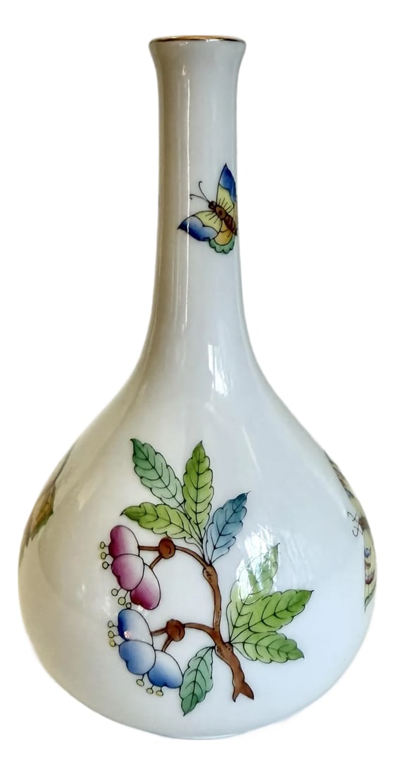Herend Queen Victoria Hand-Painted Butterfly and Floral Porcelain Bud Vase: Here is a gorgeous, porcelain bud vase made by Herend featuring hand-painted butterflies and flowers from the Queen Victoria commissioned pattern. It is a classic design dating back to the 1850's.