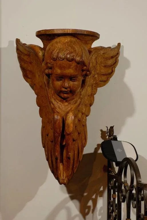 French 19th Century Wooden Wall Brackets with Carved Cherubs - A Pair - 6