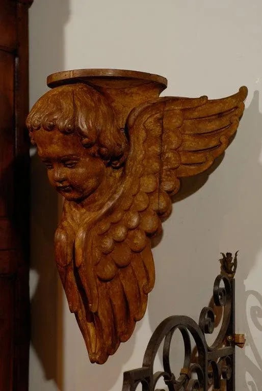 French 19th Century Wooden Wall Brackets with Carved Cherubs - A Pair - 7