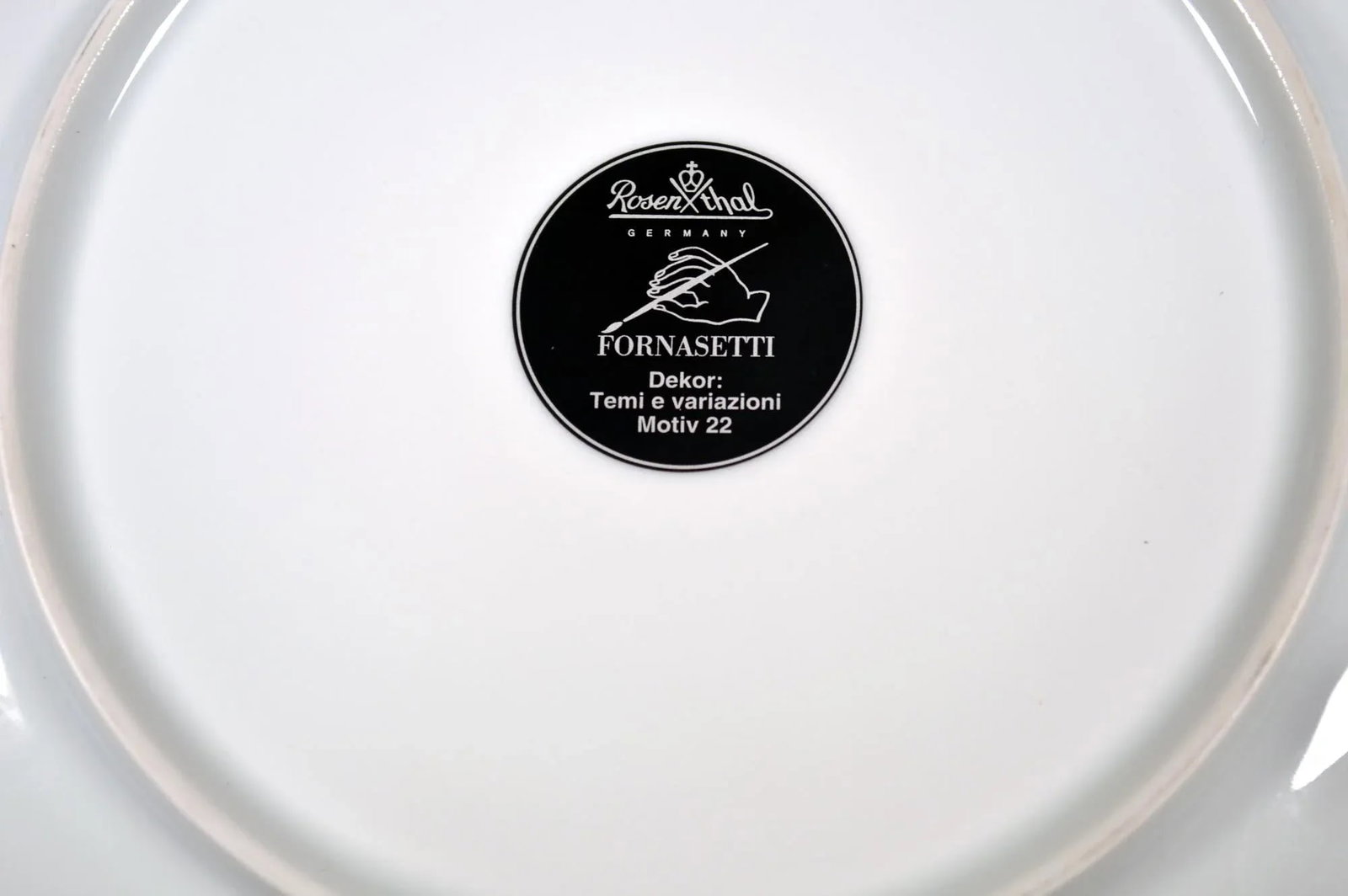Mid-Century Modern Piero Fornasetti Rosenthal Themes & Variations Plate, Motiv 22, 1980s - 3
