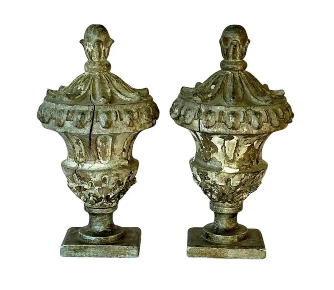 19th Century Italian Neoclassical Wooden Urns/Finials, a Pair - 2