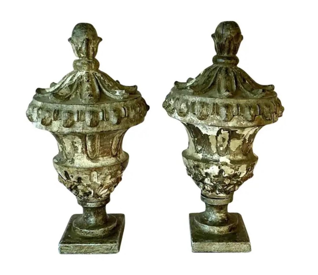 19th Century Italian Neoclassical Wooden Urns/Finials, a Pair - 3
