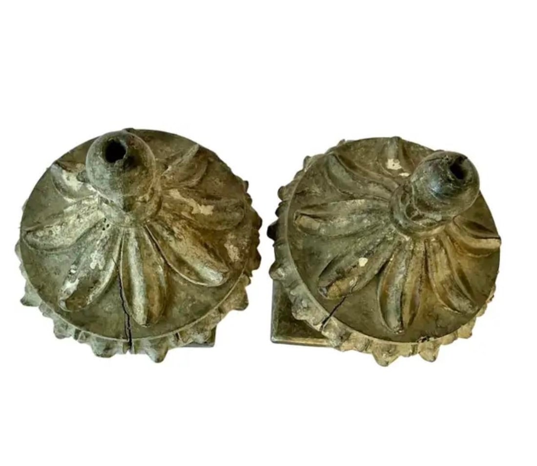 19th Century Italian Neoclassical Wooden Urns/Finials, a Pair - 6