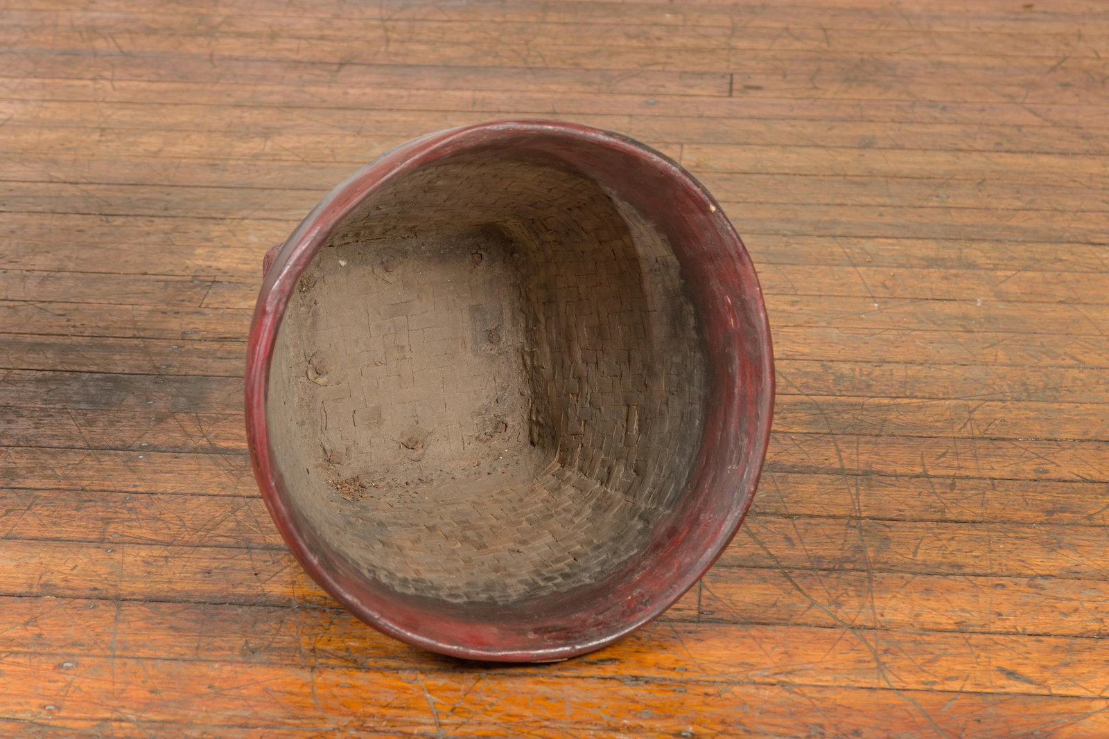 Thai 19th Century Rustic Hand-Woven Rattan Rice Basket with Red Rim - 9