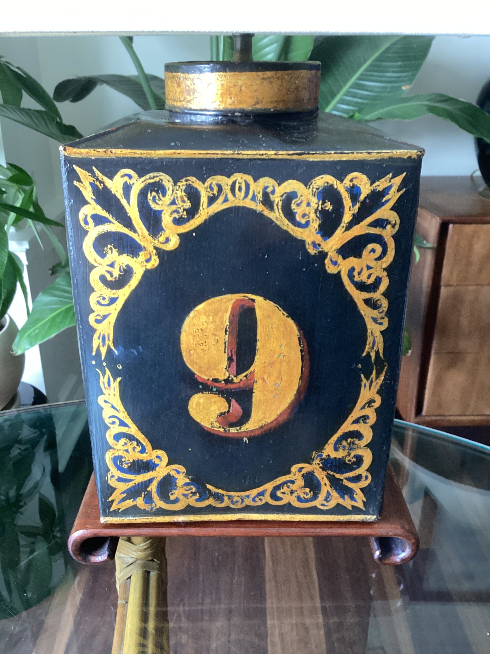 Vintage Tea Tin Folk Art "No. 9" Tole-Style Black & Gilt Table Lamp - 2