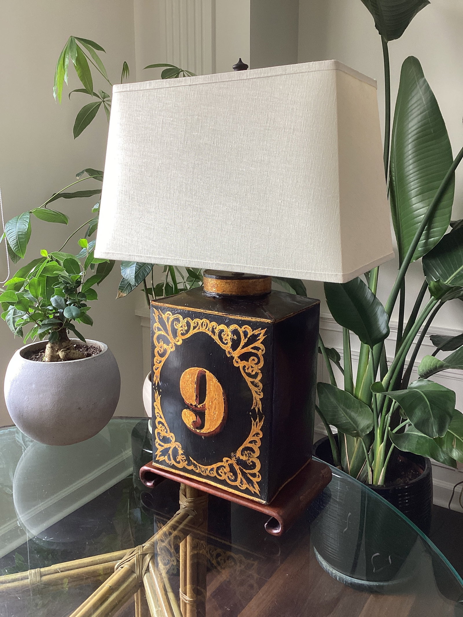 Vintage Tea Tin Folk Art "No. 9" Tole-Style Black & Gilt Table Lamp - 3