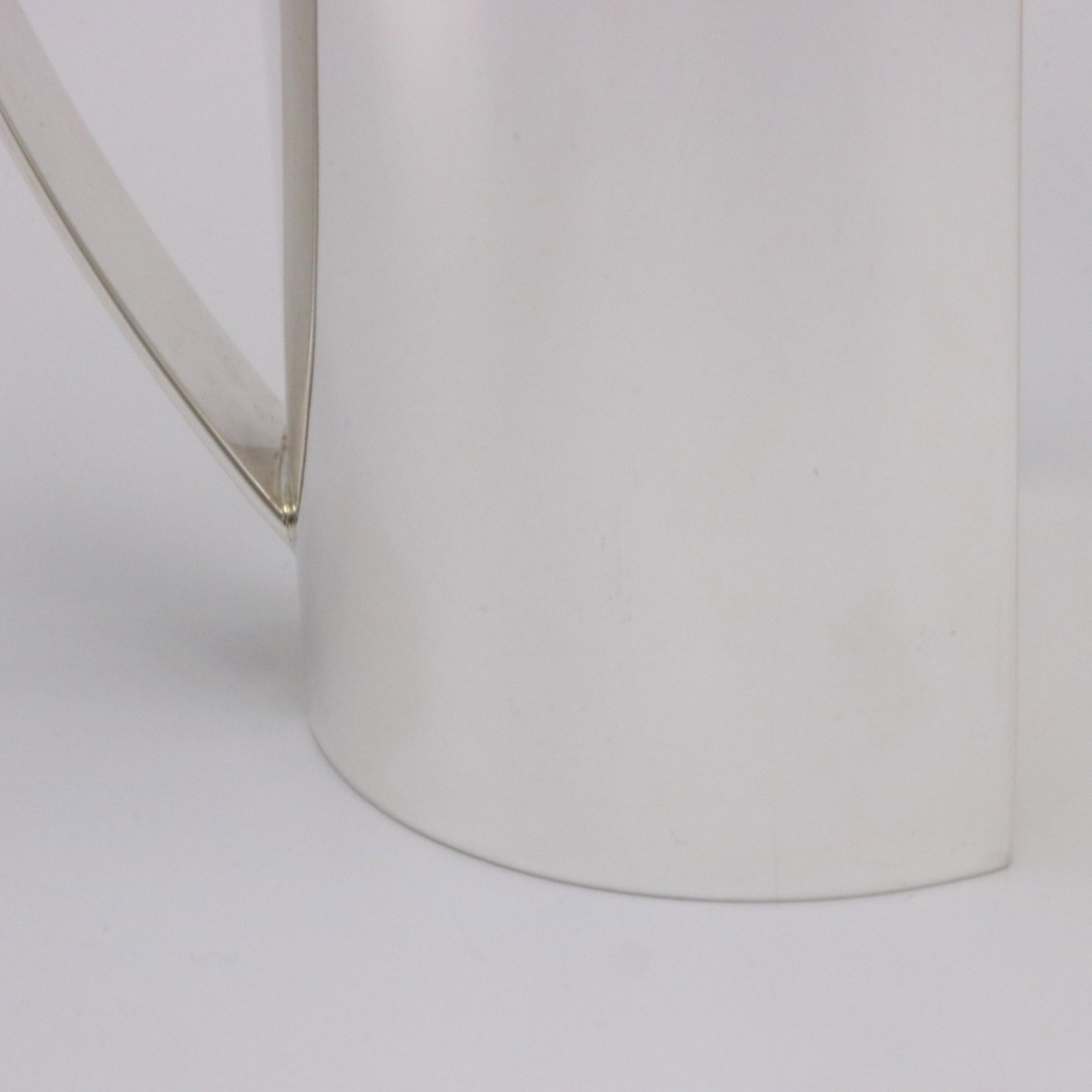 1980s Pair of Sterling Silver Interlocking Carafes - 5