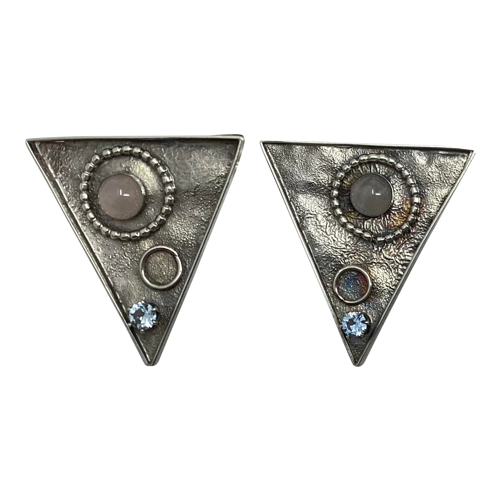Late 20th Century Pair of Lynda Thorp Abstract Modernist Earrings, Sterling, Mixed Metal, Moonstone,: Lynda Thorp was a Philadelphia Modernist artist known for one-of-a-kind handmade creations in silver and mixed metals, often set with gemstones and decorated w roll printed decoration. Condition: