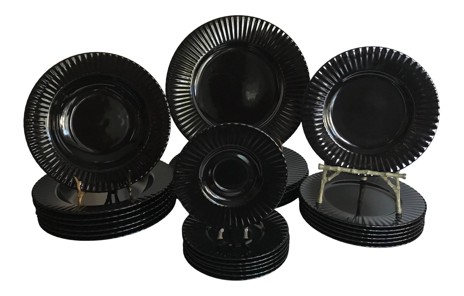 Vintage Mikasa Black Tulip Dinnerware Set - Set of 24: This is a beautiful and sophisticated set of black dinnerware for 6 place settings. There are 24 pieces in total, with 4 different sized plates/dishes per setting. The dinner plates are 11.25 x 11.25