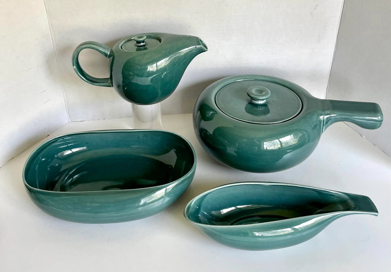 Mid 20th Century Russel Wright Steubenville Mid-Century Pottery Serving Set - Set of 4 - 13