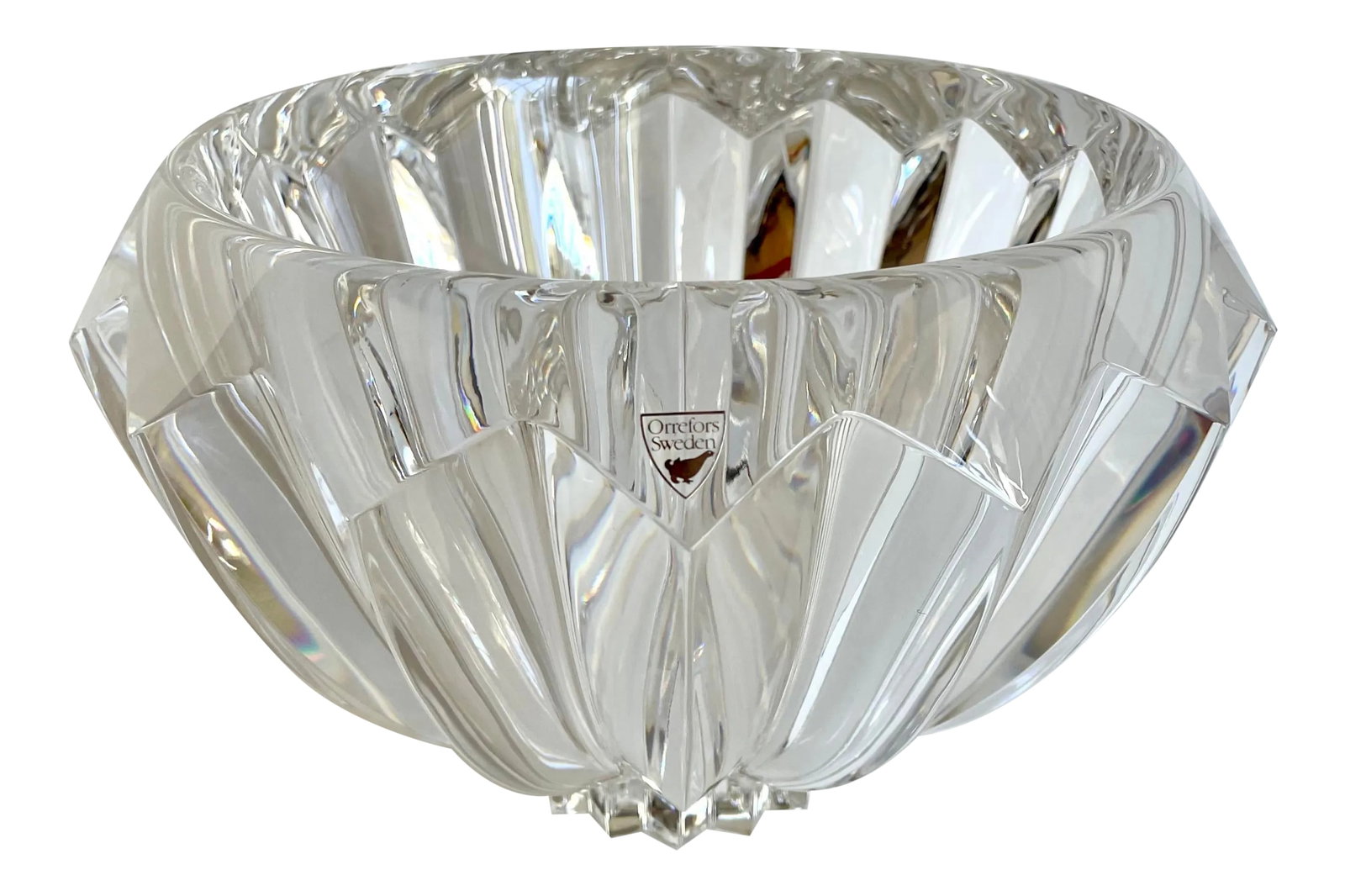 Vintage Orrefors Crystal "Zodiac" Signed Bowl: Here is a STUNNING crystal bowl by Orrefors, that is designed and signed by Erika Lagerbielke. I believe it is from the later 20th century, 1990's. The piece is in immaculate collection and as you