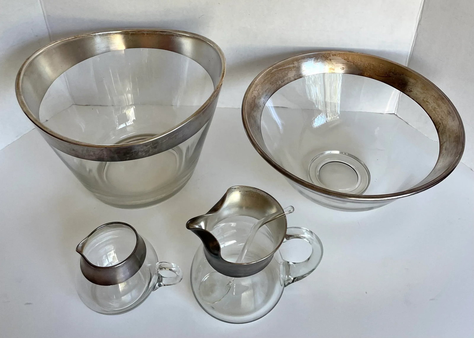 1950's Dorothy Thorpe Silver Band Glass Serving Set - Set of 5 - 2