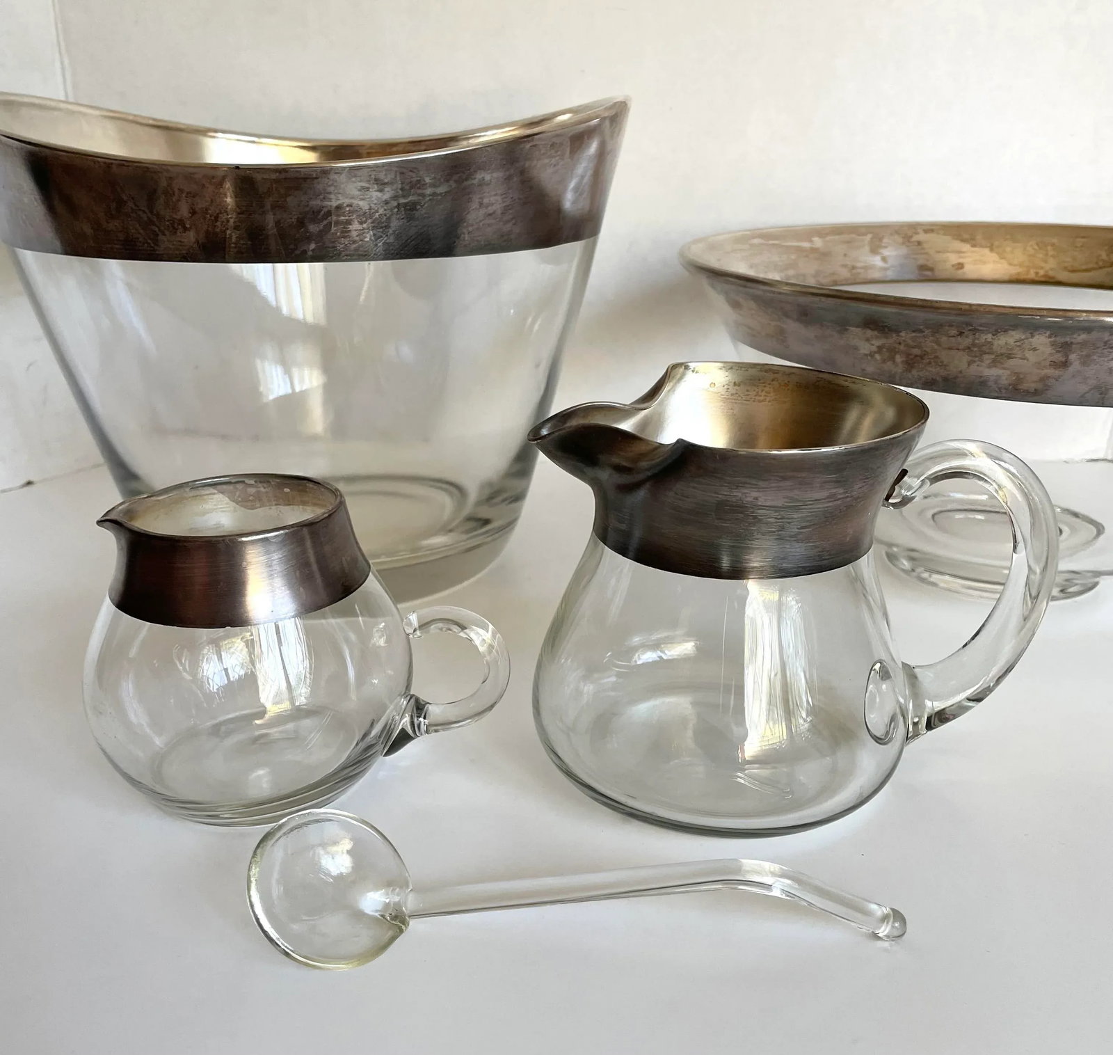 1950's Dorothy Thorpe Silver Band Glass Serving Set - Set of 5 - 4