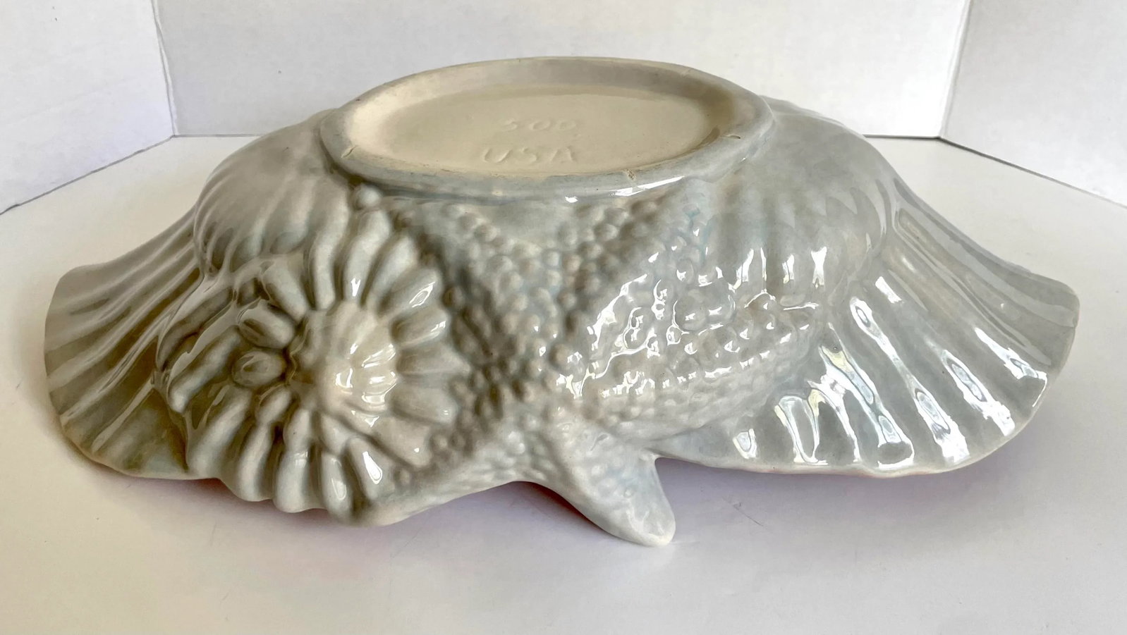 Mid 20th Century Gonder Pottery 500 Gray and Pink Sealife Shell Bowl - 9