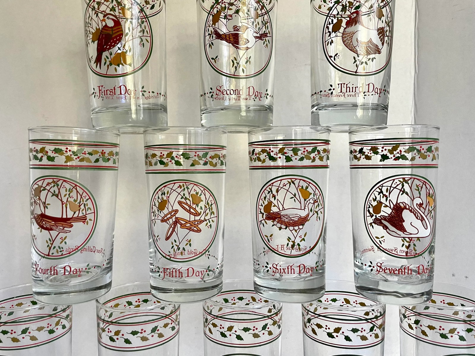 Mid 20th Century Complete Set 12 Days of Christmas Anchor Hocking Glasses - 3