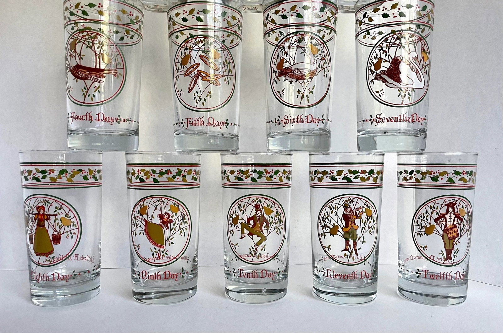 Mid 20th Century Complete Set 12 Days of Christmas Anchor Hocking Glasses - 4
