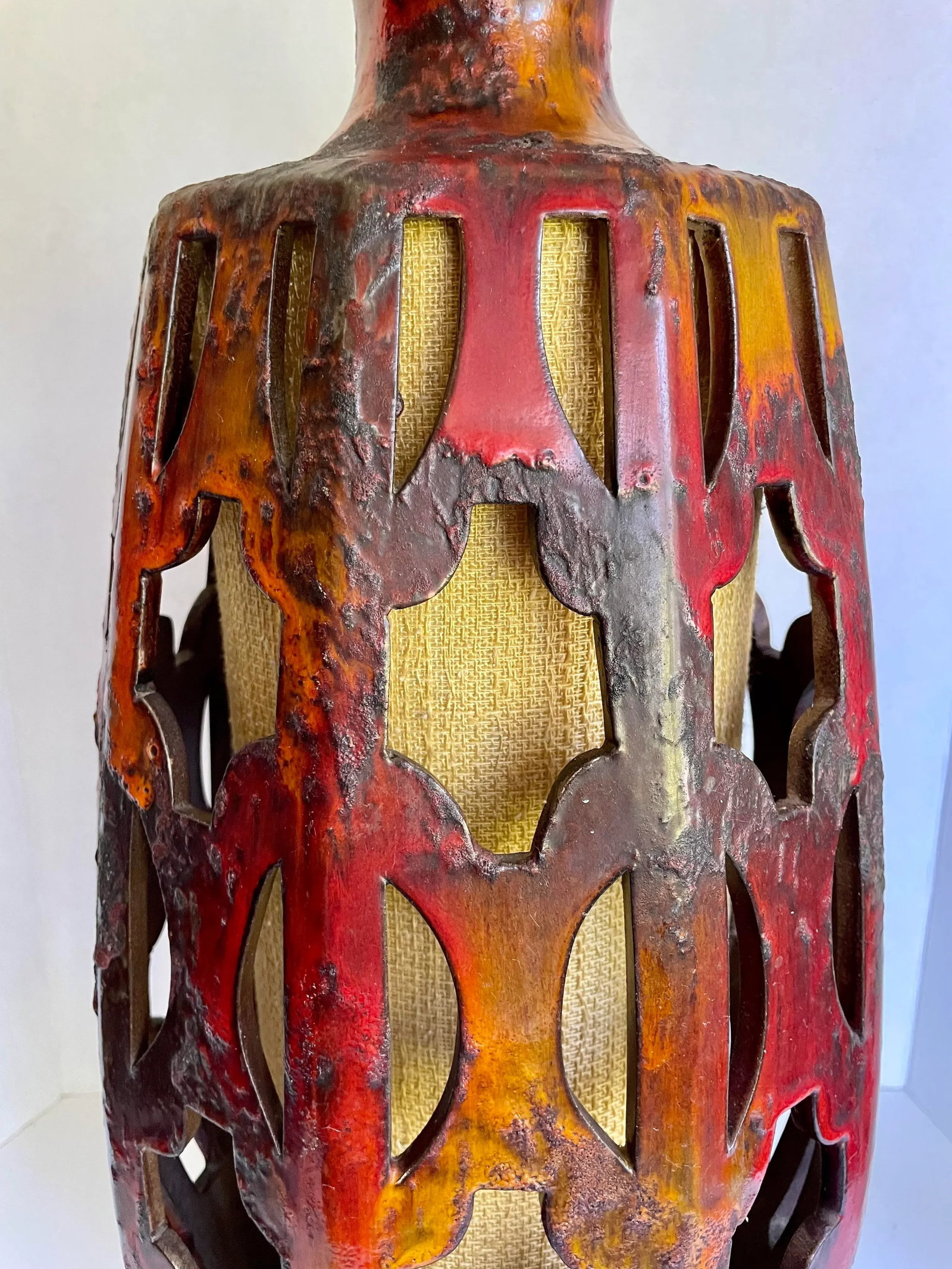 1960s Mid-Century Modern Ceramic Glazed Pottery Lava Table Lamp - 3
