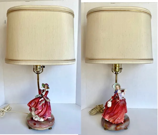 1930s Pair of English Royal Doulton Lady Figurines on Onyx Lamps - 13