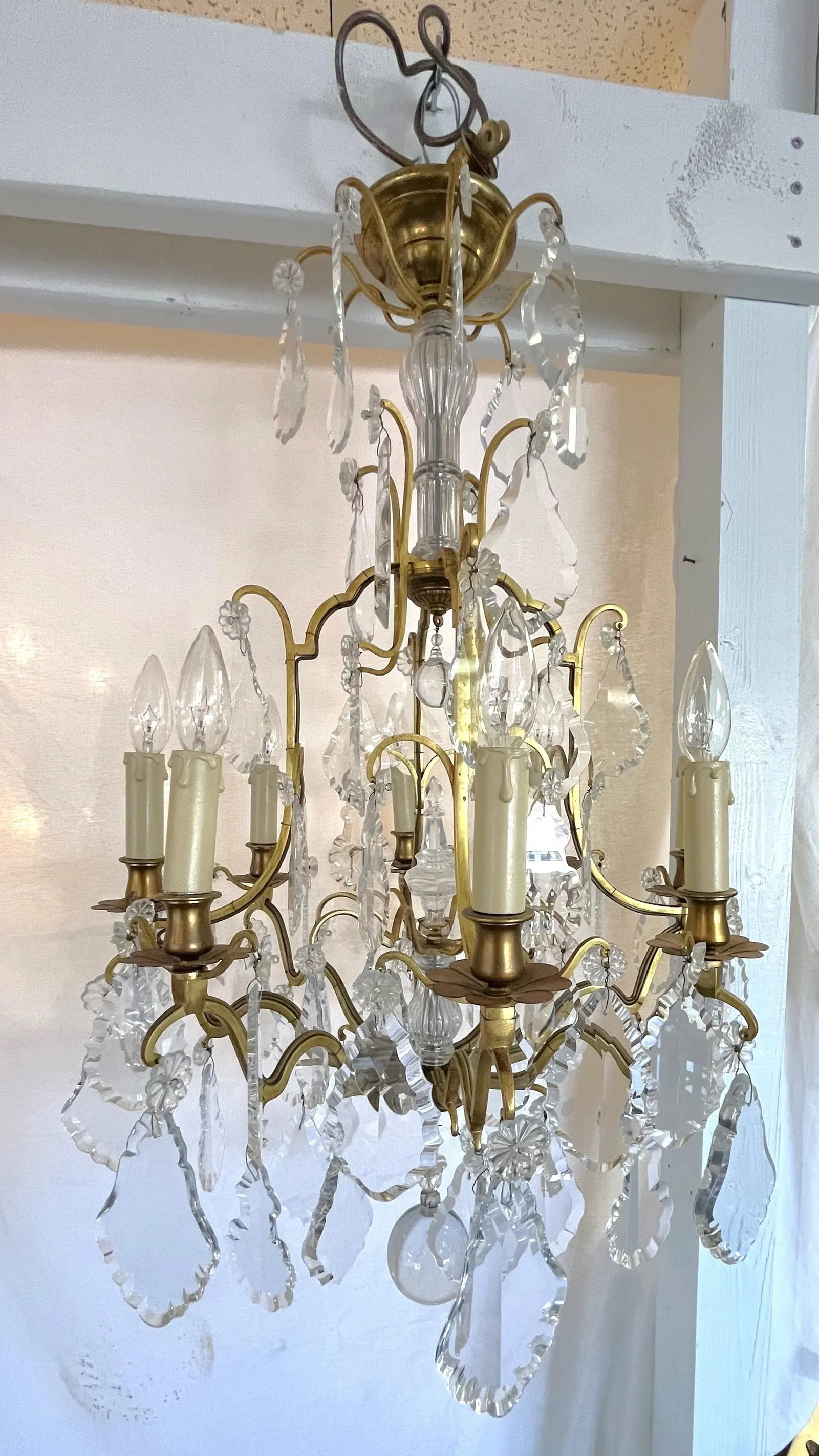 Early 1900's French Louis Xv Style Brass and Crystal Pendeloques 8-Light Chandelier - 13
