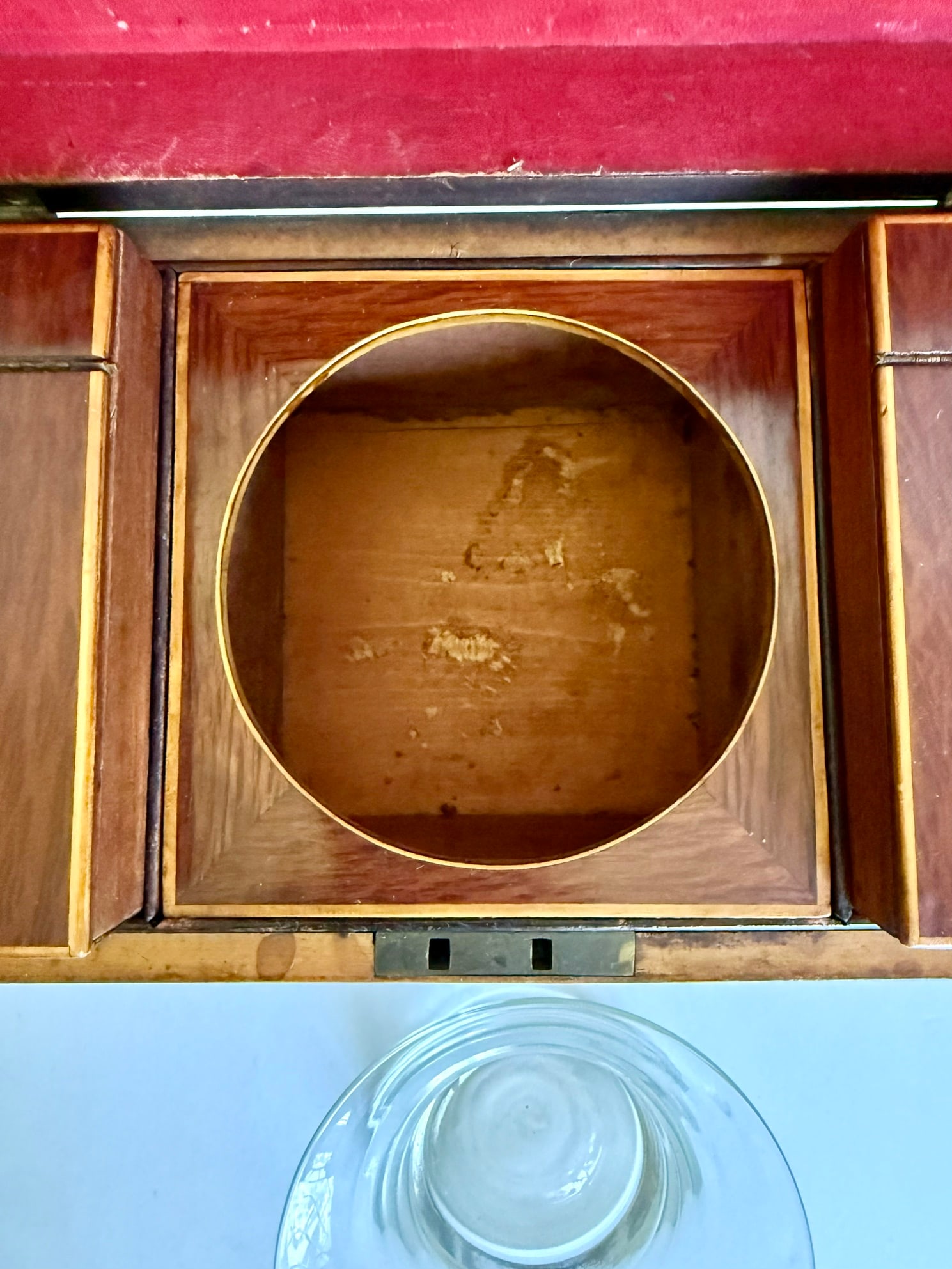 Mid-19th Century English Mahogany Tea Caddy Chest With Glass Mixing Bowl - 15