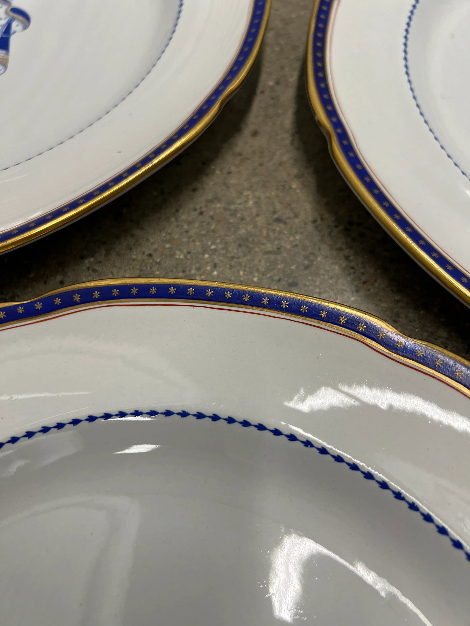 Set of 10, Antique Copeland Spode Armorial Dinner Plates C. 1950 - 6