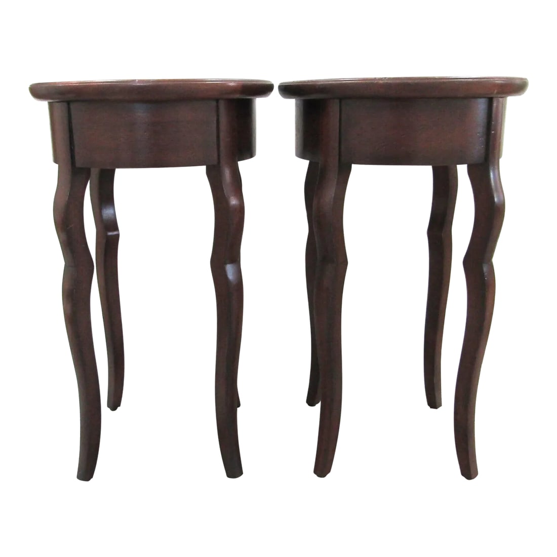 1950s Pair of Baker Furniture Manning Road Mahogany Side Tables: Pair of Baker Furniture Manning Road Mahogany Side Tables Drink Tables Each measures 14" diameter and 22 3/4" tall. Each weighs approximately 7 pounds. Condition: Alterations: Original Condition