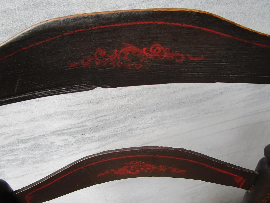18thc American Stenciled Ladderback Chair With Rush Seat and Original Finish - 8