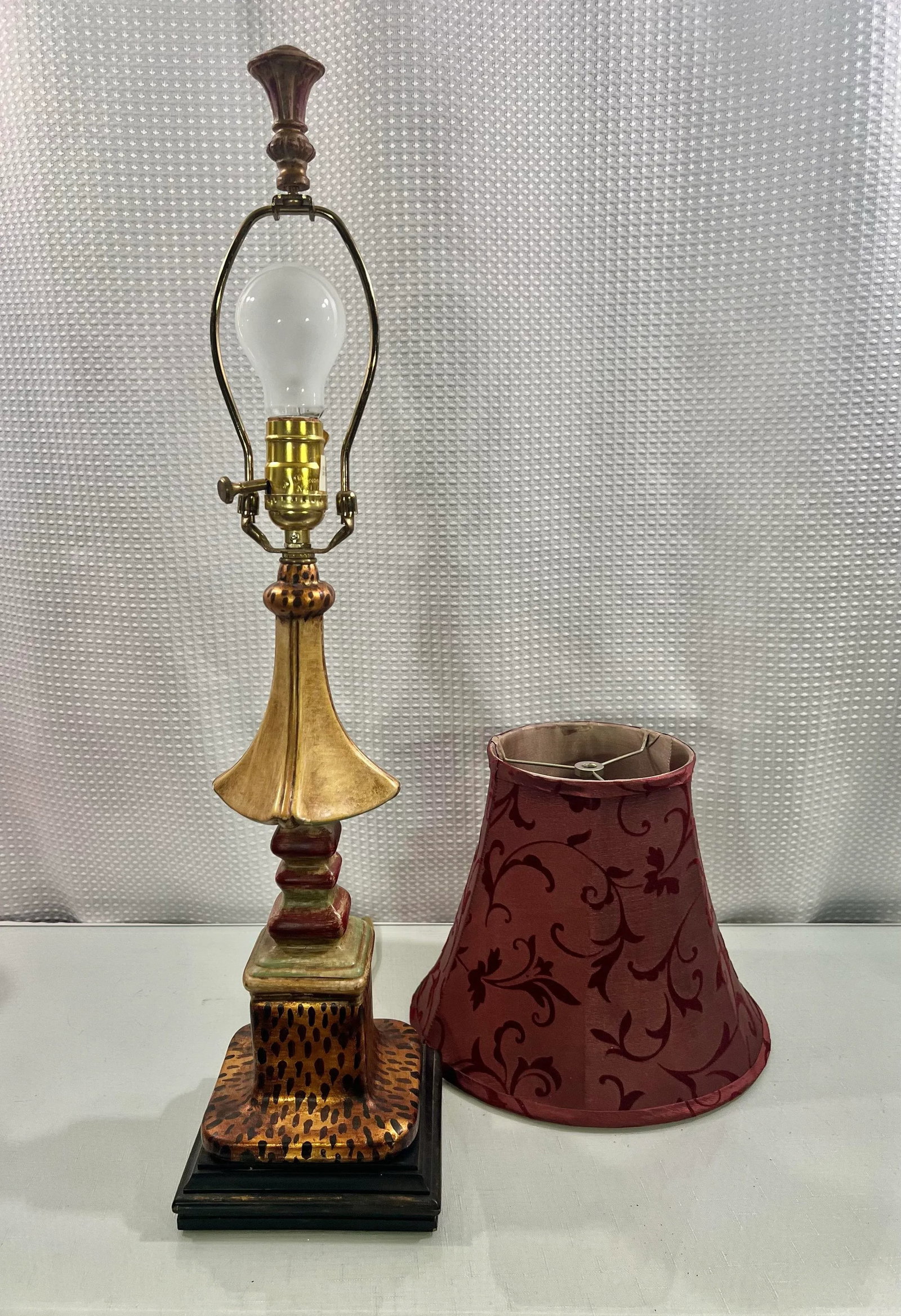 Vintage John Richard Pagoda Style Column Table Lamp - Unique Home Decor Accent Sales Pitch - 7