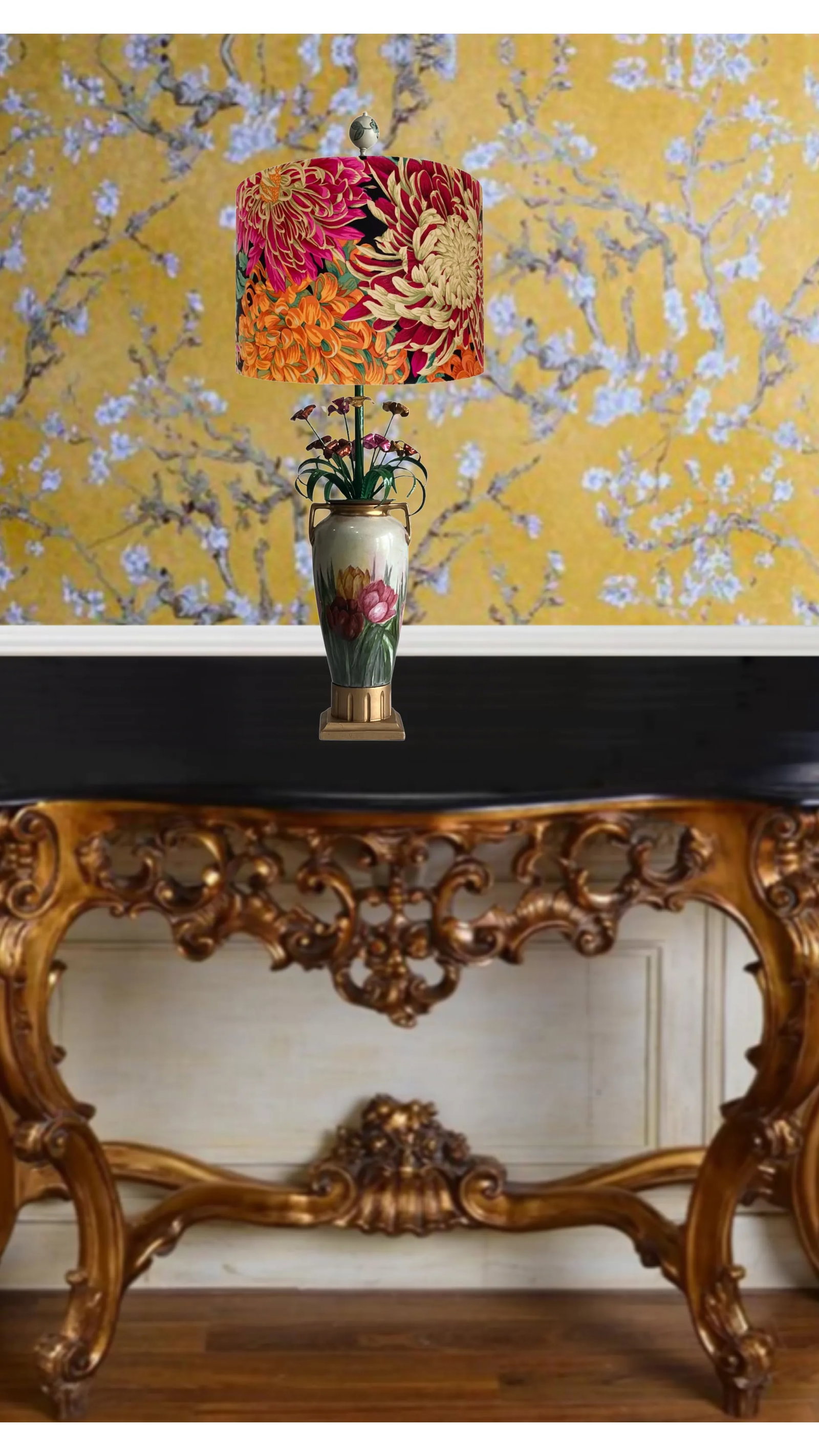 Mid-Century Florentine Tole Lillies and Porcelain Hand Painted Tulips Table Lamp - 6