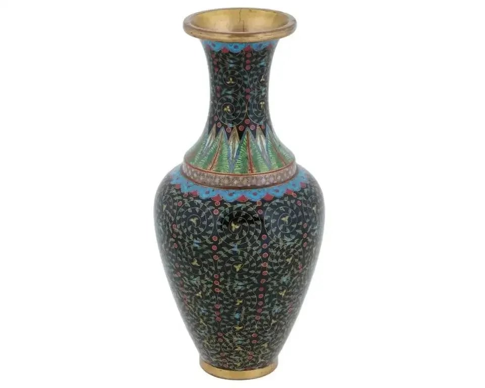 Early 20th Century Chinese Cloisonne Enamel Brass Vase With Foliage Motif - 2