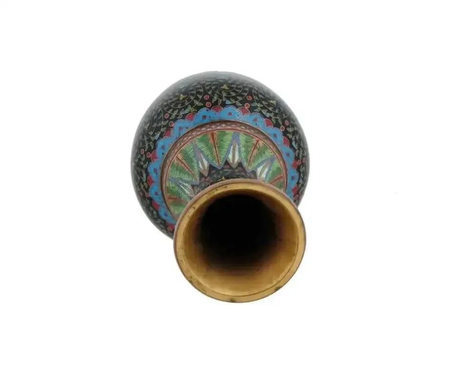 Early 20th Century Chinese Cloisonne Enamel Brass Vase With Foliage Motif - 6